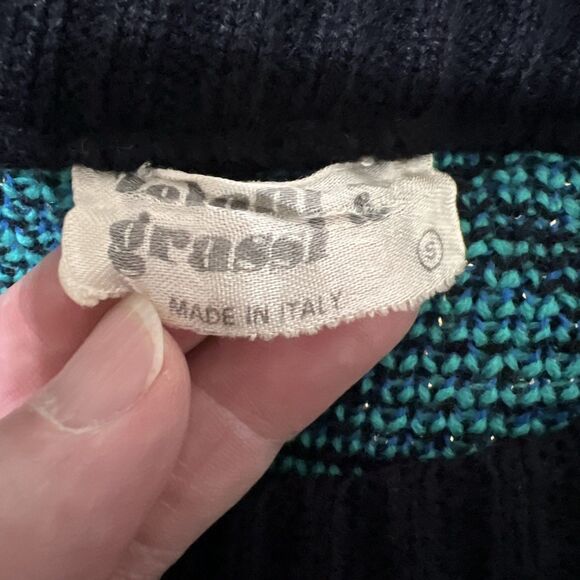 Vintage whimsigoth sweater black Turquoise floral ITALY Acrylic Oversized S - Picture 2 of 9